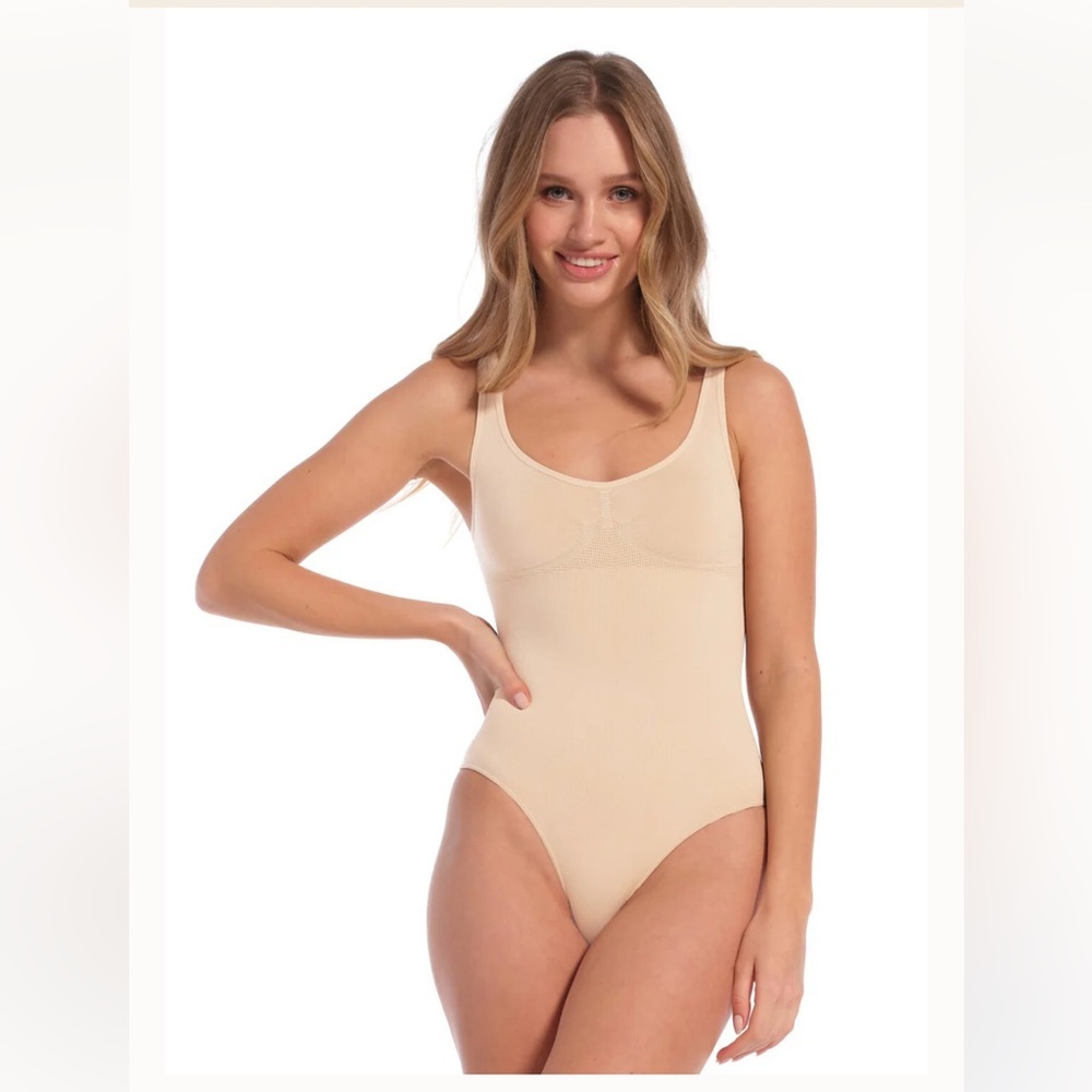 Magic Slim Seamless Bodysuit Shapewear. Women’s Sz-XL Neutral | Taupe EUC